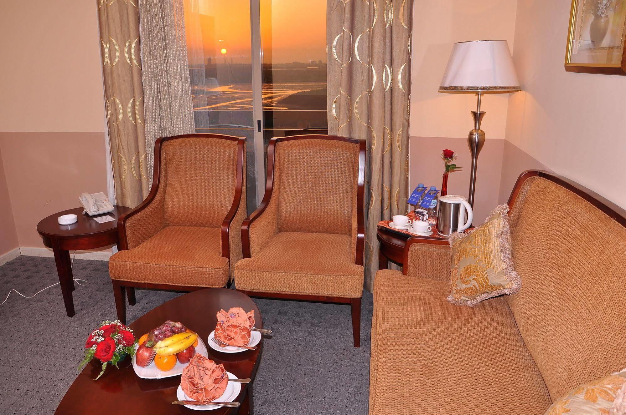 City Hotel 라스알카이마 외부 사진