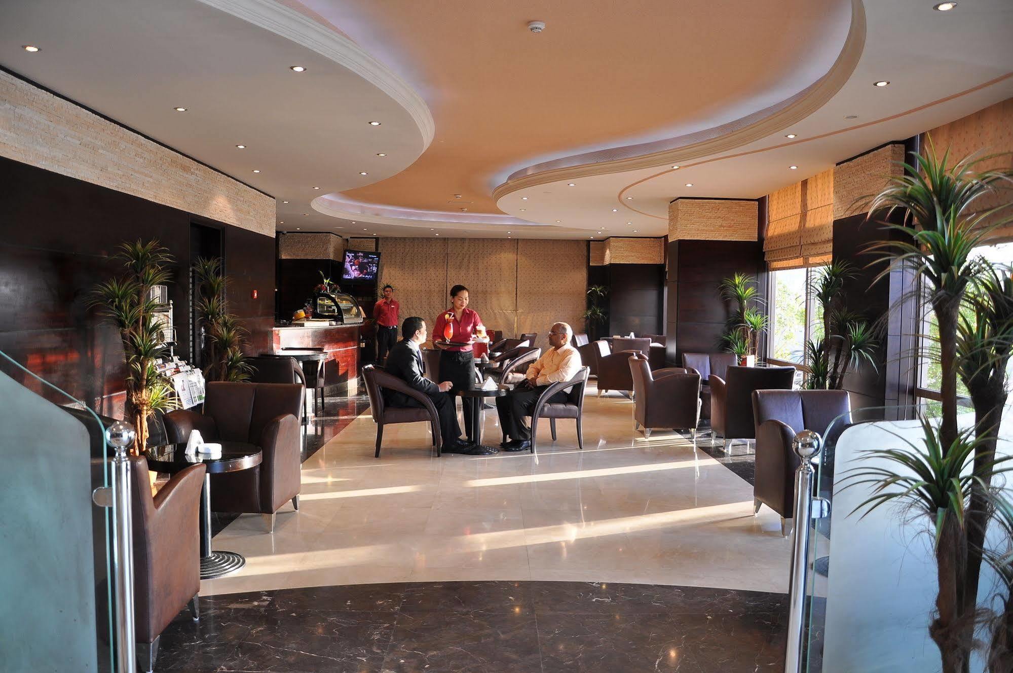 City Hotel 라스알카이마 외부 사진