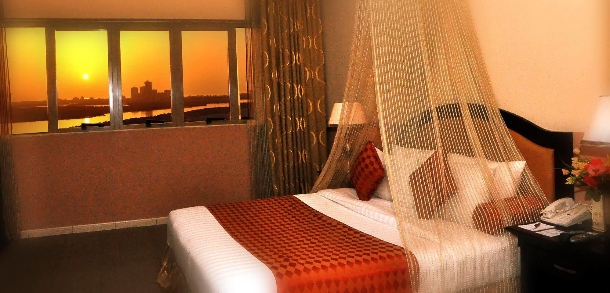 City Hotel 라스알카이마 외부 사진